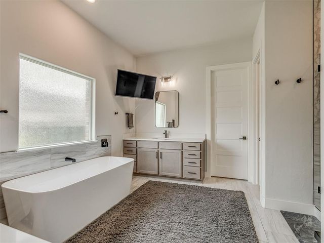 2244 Jackson Lane, Blanchard, OK 73010