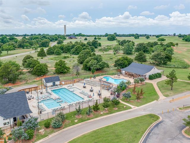 2244 Jackson Lane, Blanchard, OK 73010
