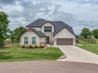 2244 Jackson Lane, Blanchard, OK 73010