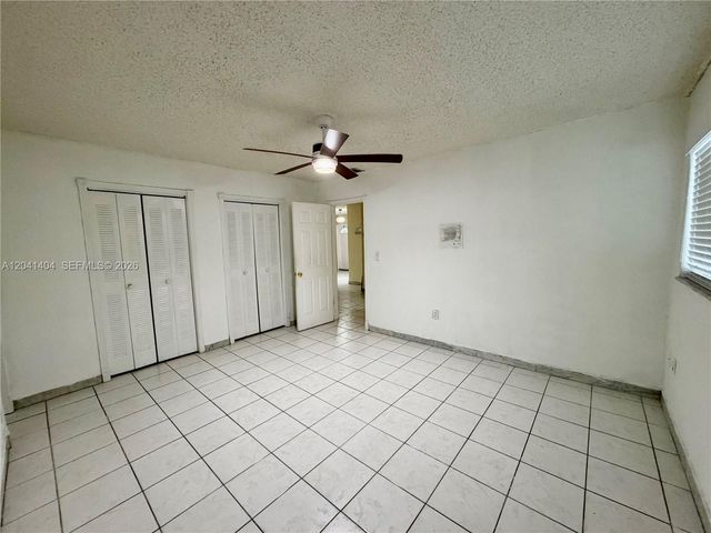 913 NW 22nd Pl 0, Miami, FL 33125