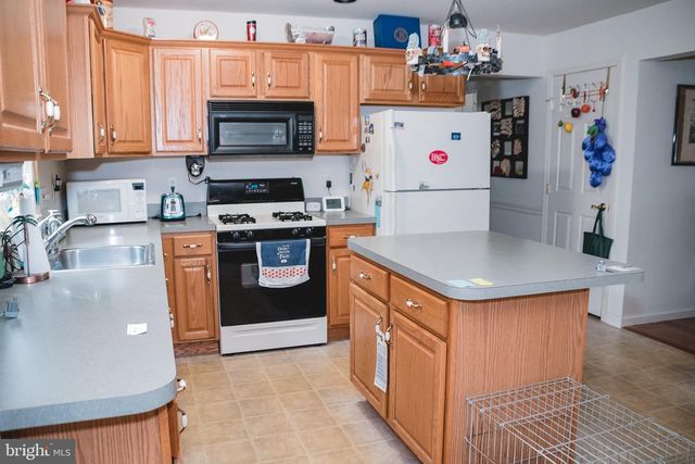 411 WINGSPREAD CT, Reading, PA 19606