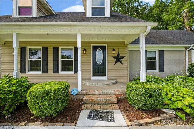1833 Benefit RD, Chesapeake, VA 23322