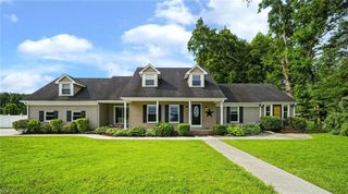 1833 Benefit RD, Chesapeake, VA 23322