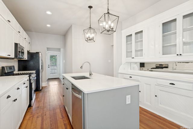 1205 BURNET ST, San Antonio, TX 78202