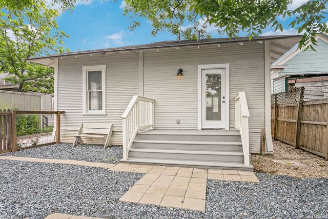 1205 BURNET ST, San Antonio, TX 78202