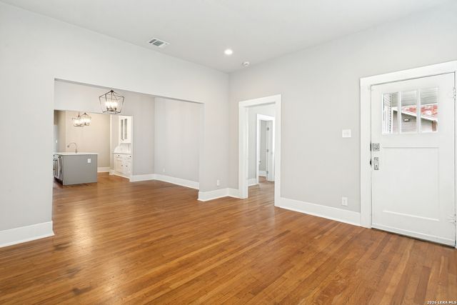 1205 BURNET ST, San Antonio, TX 78202