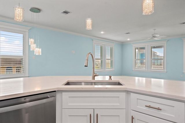 23401 4th Avenue, Galveston, TX 77554