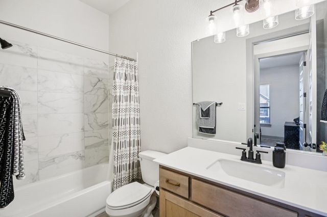 133 Lake Spring CIR, Georgetown, TX 78633