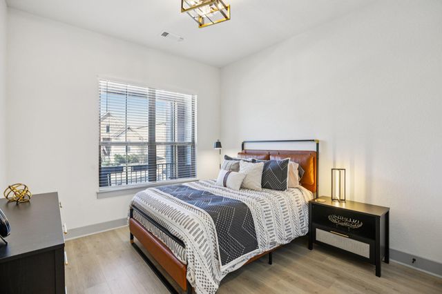 133 Lake Spring CIR, Georgetown, TX 78633