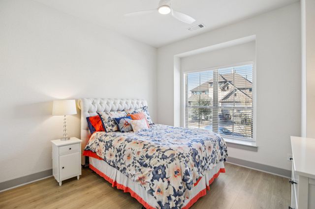 133 Lake Spring CIR, Georgetown, TX 78633