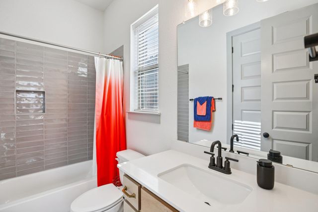 133 Lake Spring CIR, Georgetown, TX 78633