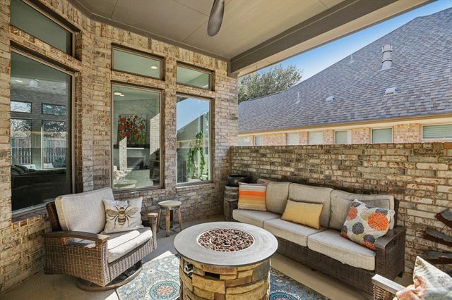 133 Lake Spring CIR, Georgetown, TX 78633