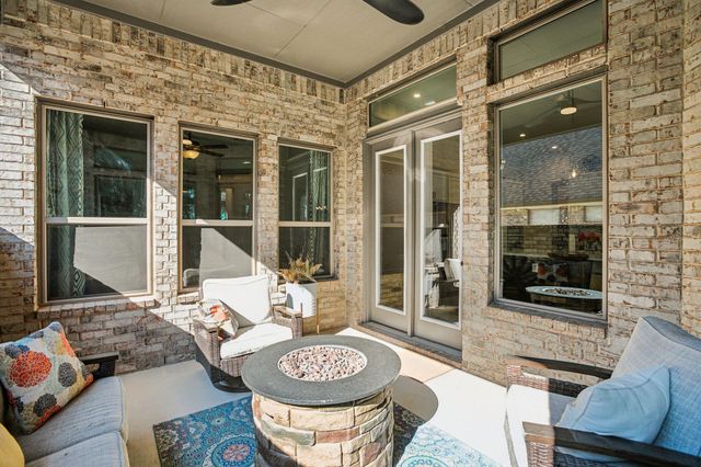 133 Lake Spring CIR, Georgetown, TX 78633