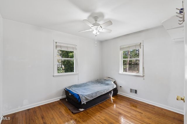 112 E Franklin Street, Zebulon, NC 27597