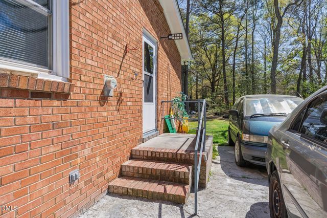 112 E Franklin Street, Zebulon, NC 27597