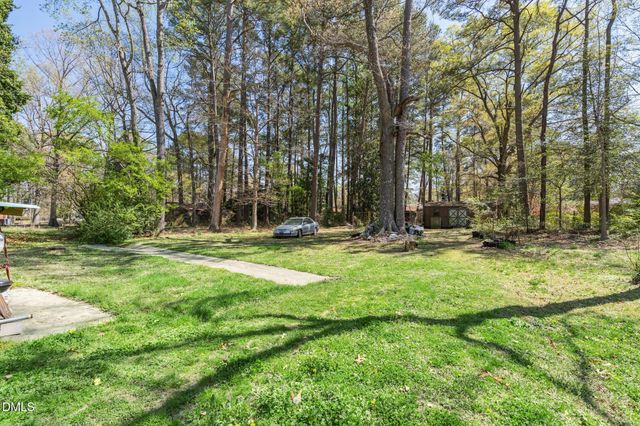 112 E Franklin Street, Zebulon, NC 27597