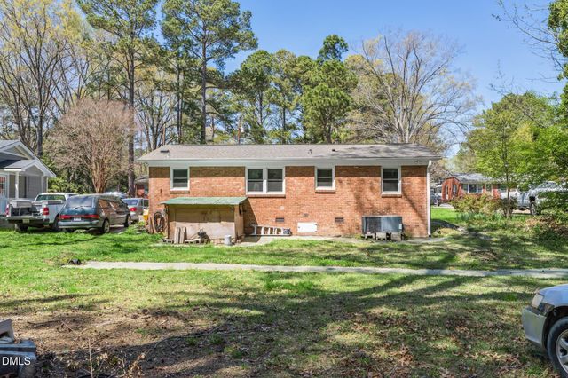 112 E Franklin Street, Zebulon, NC 27597