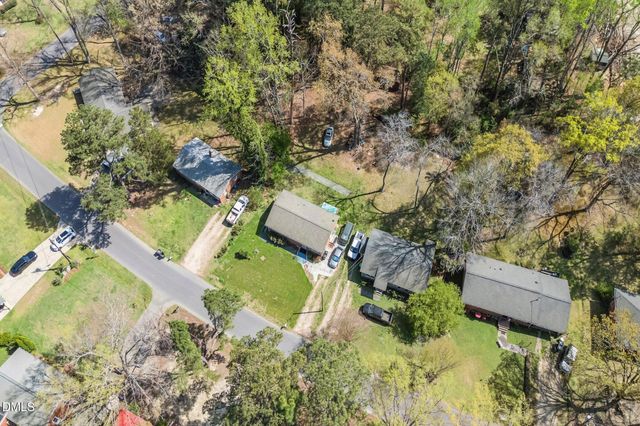 112 E Franklin Street, Zebulon, NC 27597