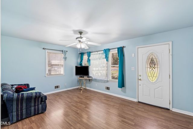 112 E Franklin Street, Zebulon, NC 27597