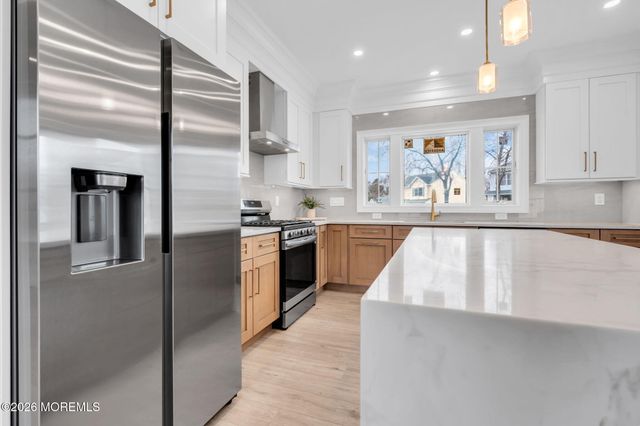 564 Michigan Avenue, Brick, NJ 08724