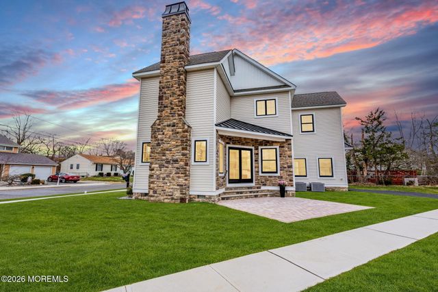 564 Michigan Avenue, Brick, NJ 08724