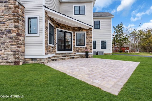 564 Michigan Avenue, Brick, NJ 08724