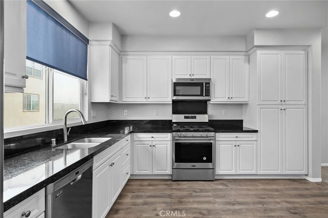 6382 Aquila Way, Eastvale, CA 91752