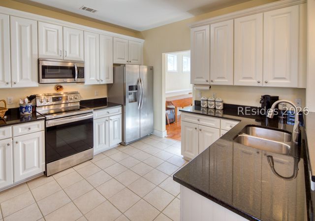 9 Ashley Crossing Dr, Bluffton, SC 29910