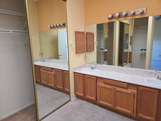 1712 Hudson River Road NE, Rio Rancho, NM 87144