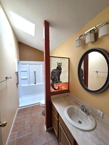 1712 Hudson River Road NE, Rio Rancho, NM 87144