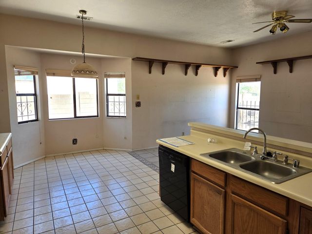 1712 Hudson River Road NE, Rio Rancho, NM 87144