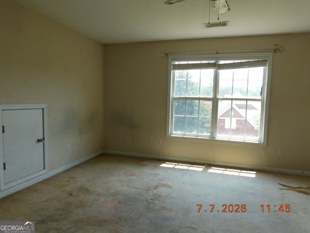 284 Valley Way, Hampton, GA 30228