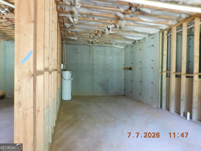 284 Valley Way, Hampton, GA 30228