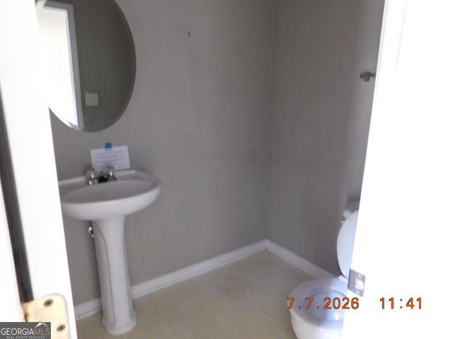 284 Valley Way, Hampton, GA 30228