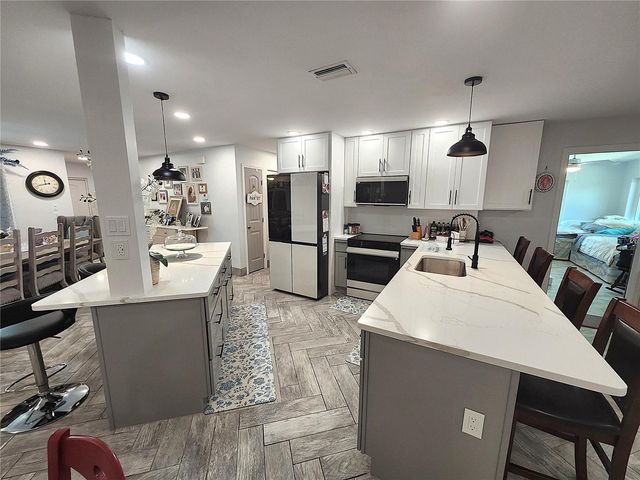 112 ANTILLA ROAD, North Port, FL 34287