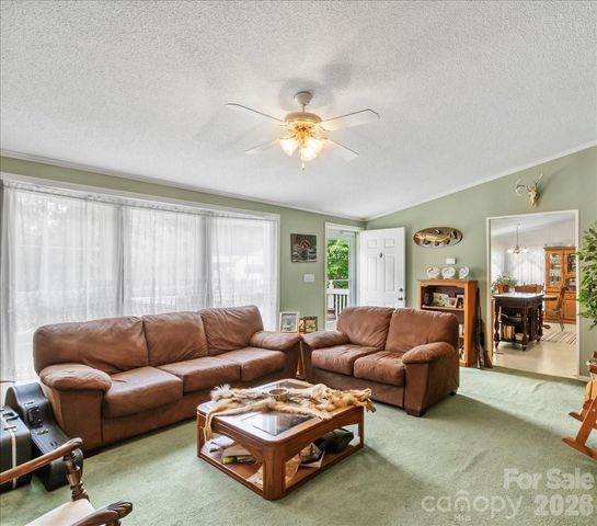 98 Cardinal Lane, Burnsville, NC 28714