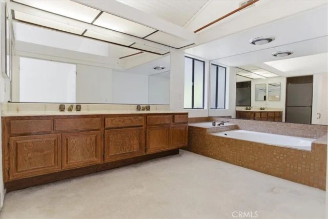 3810 Honolulu Avenue, La Crescenta, CA 91214