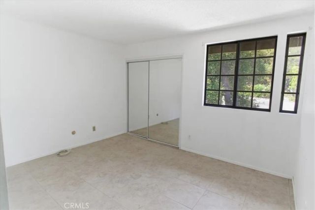 3810 Honolulu Avenue, La Crescenta, CA 91214