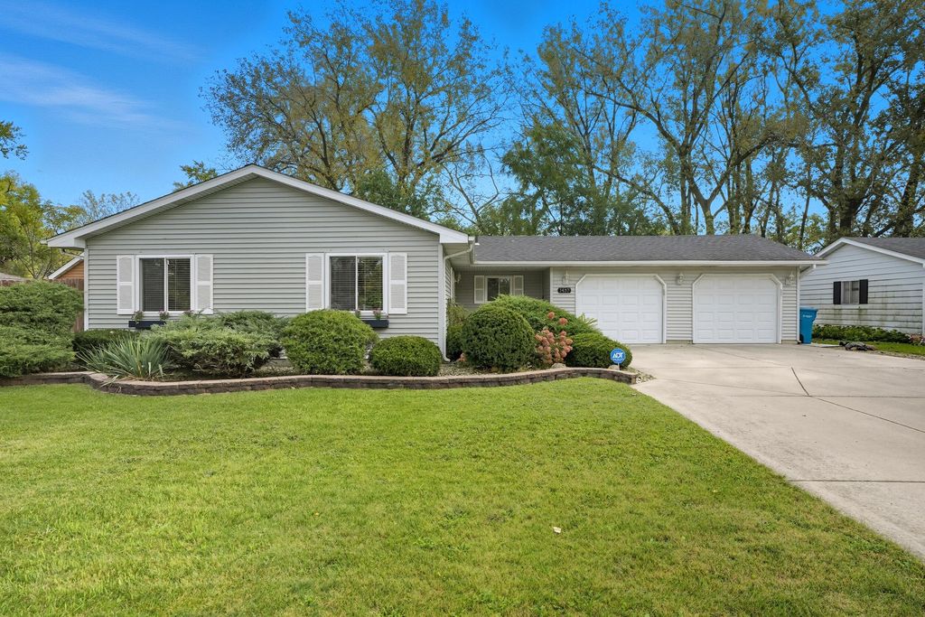 1437 Madison Avenue, Dyer, IN 46311