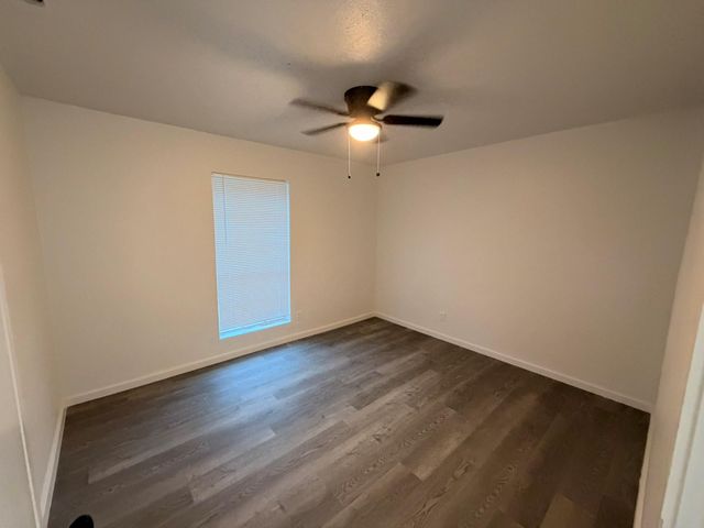 916 Brook Forest Drive A, Conroe, TX 77385