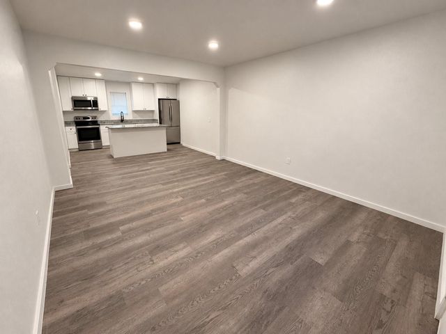 916 Brook Forest Drive A, Conroe, TX 77385