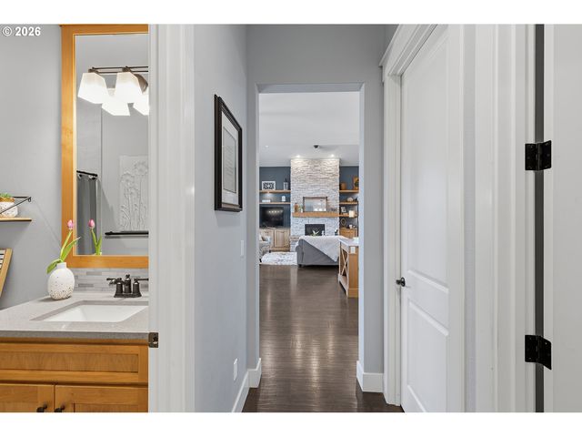 408 TULIP Ln, Woodland, WA 98674