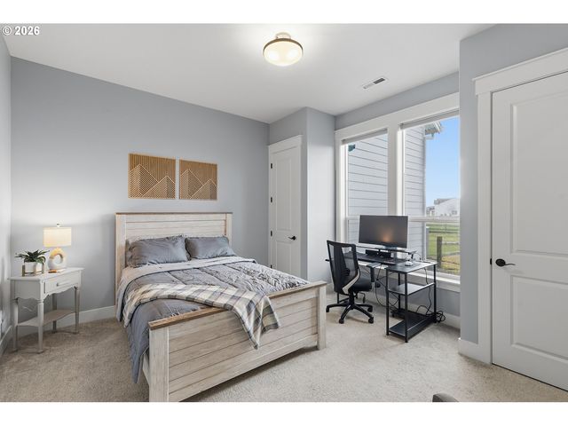 408 TULIP Ln, Woodland, WA 98674