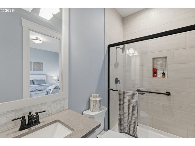 408 TULIP Ln, Woodland, WA 98674