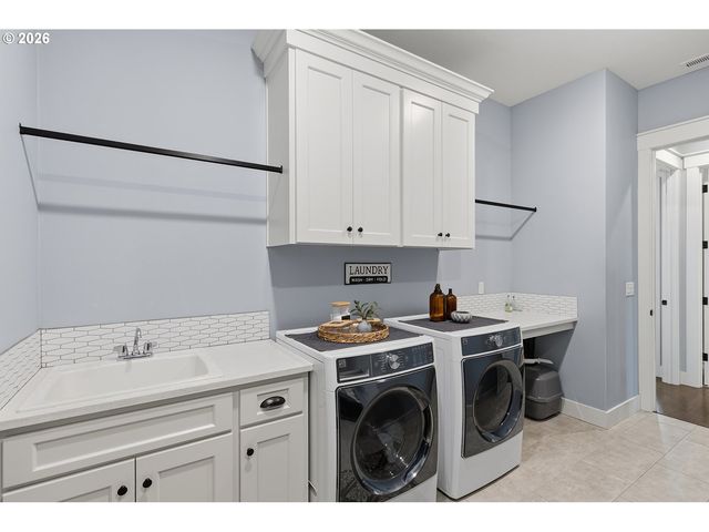 408 TULIP Ln, Woodland, WA 98674