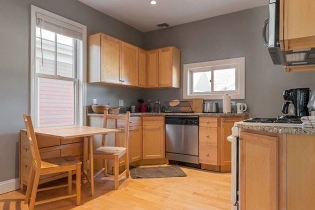 31 Fairmount Avenue 2, Cambridge, MA 02139