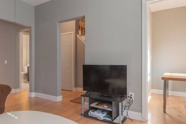 31 Fairmount Avenue 2, Cambridge, MA 02139