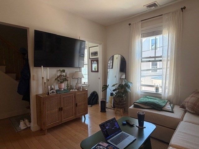 31 Fairmount Avenue 2, Cambridge, MA 02139