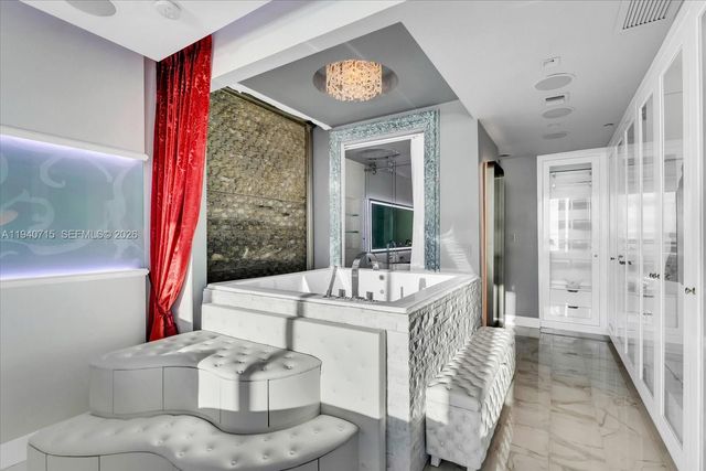 100 S Pointe Dr 3002, Miami Beach, FL 33139