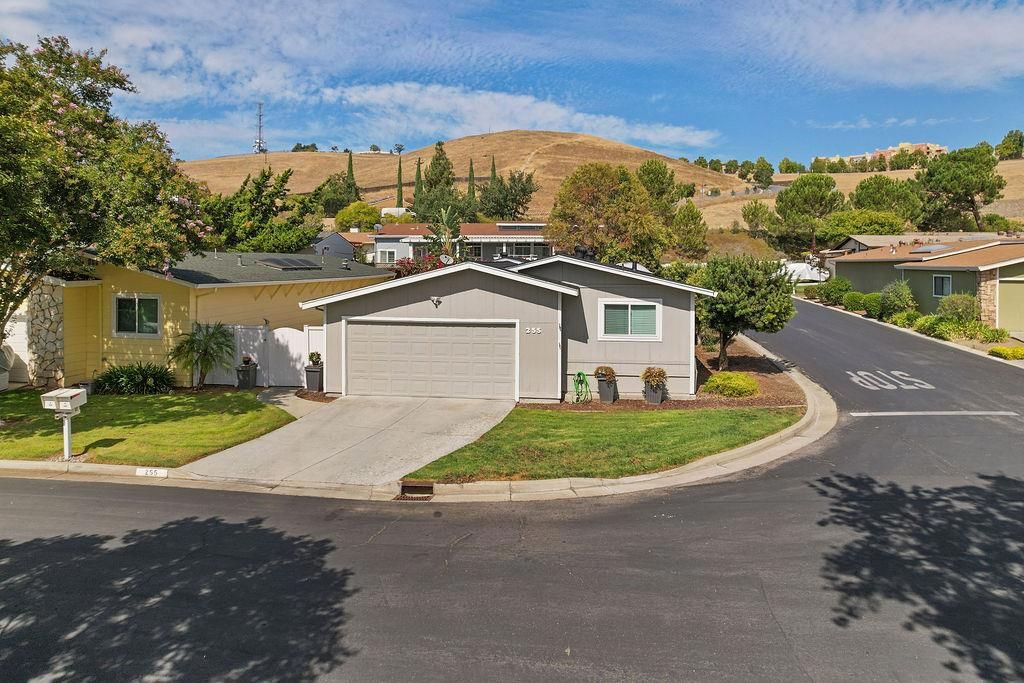 255 Mountain Springs Drive, San Jose, CA 95131